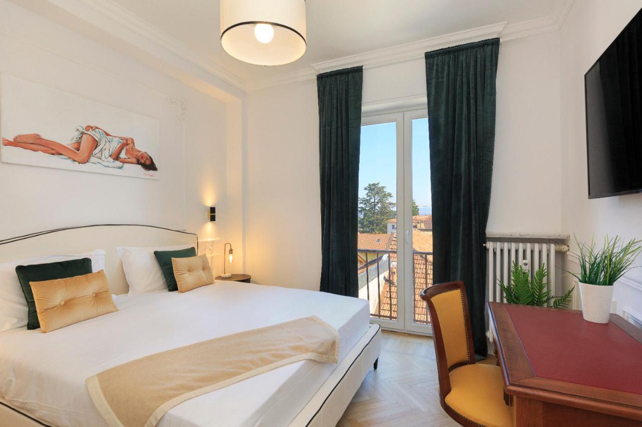 Apartamento Iris Apartment Lesa Ngoại thất bức ảnh